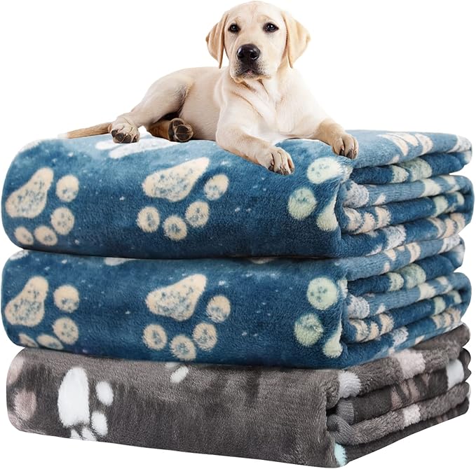 Rezutan Premium Dog Blankets for Large Dogs & Cat Flannel Blanket Washable by Rezutan